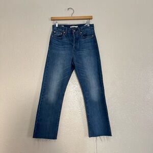 Levi’s Wedgie Straight Raw Hem Jeans Sz 26
